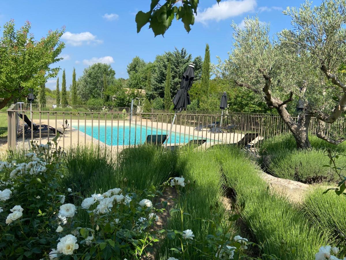 Domaine Du Mas Foucray Aparthotel Les Baux-de-Provence Buitenkant foto