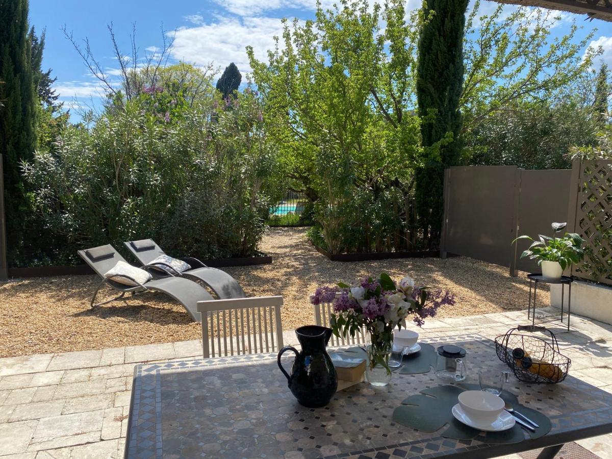 Domaine Du Mas Foucray Aparthotel Les Baux-de-Provence Buitenkant foto