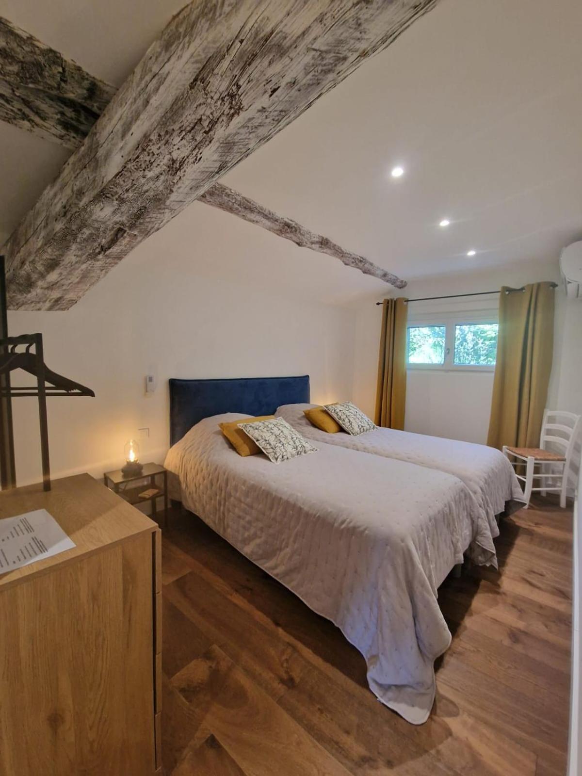 Domaine Du Mas Foucray Aparthotel Les Baux-de-Provence Buitenkant foto